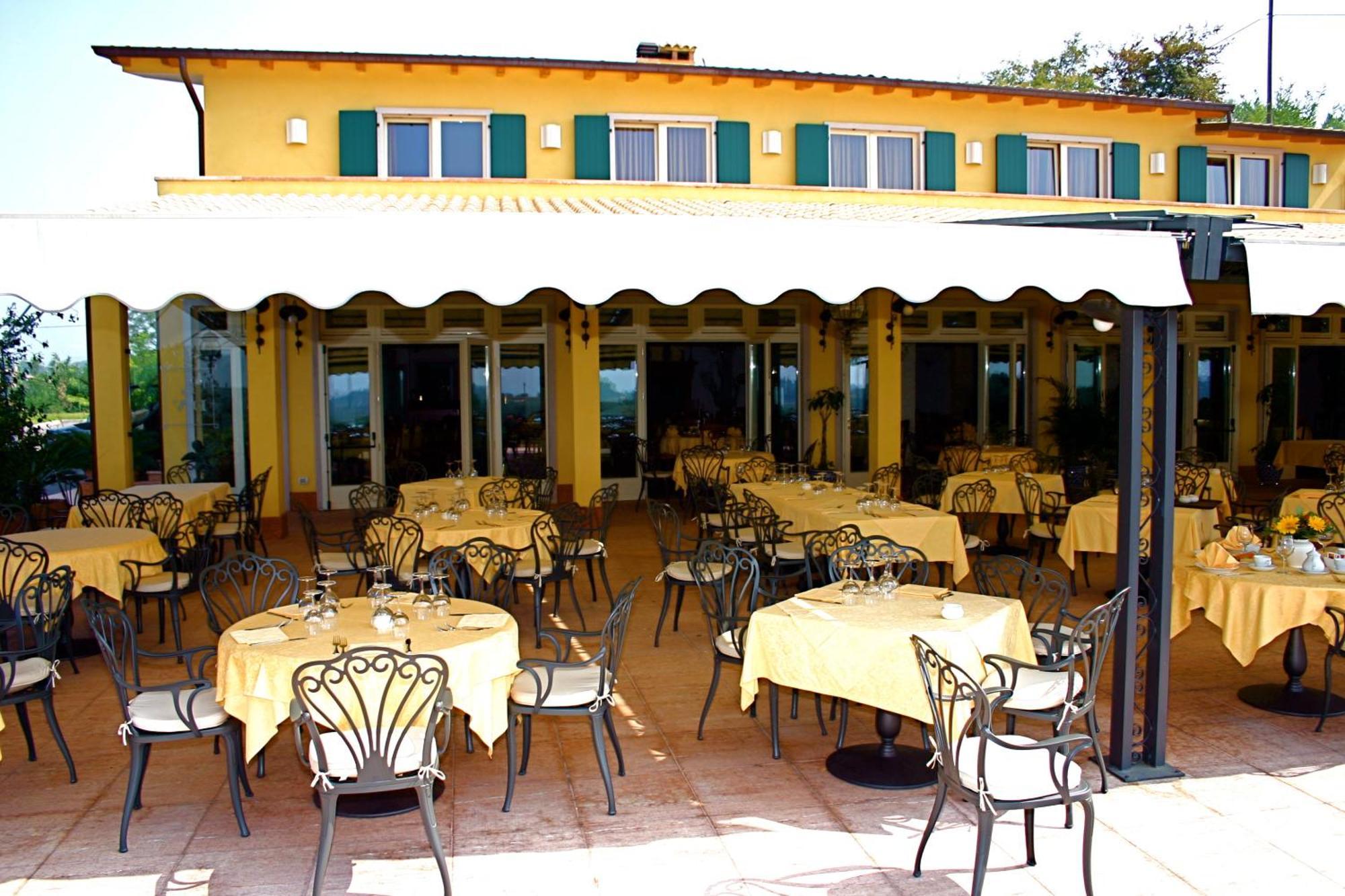 Hotel La Dolce Vita คาวาญอง เวโรเนเซ ภายนอก รูปภาพ