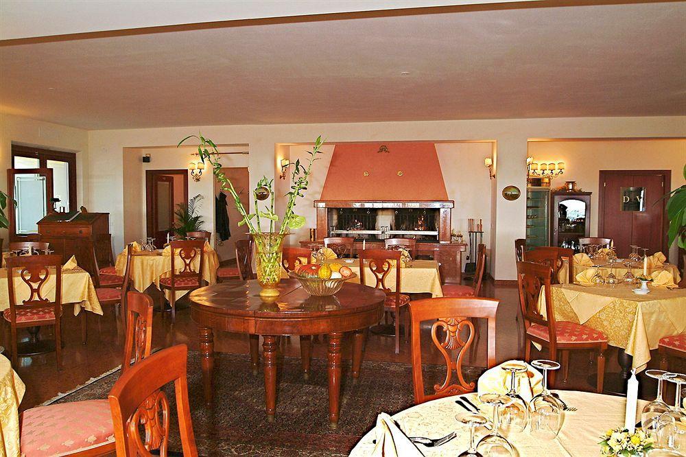 Hotel La Dolce Vita คาวาญอง เวโรเนเซ ภายนอก รูปภาพ