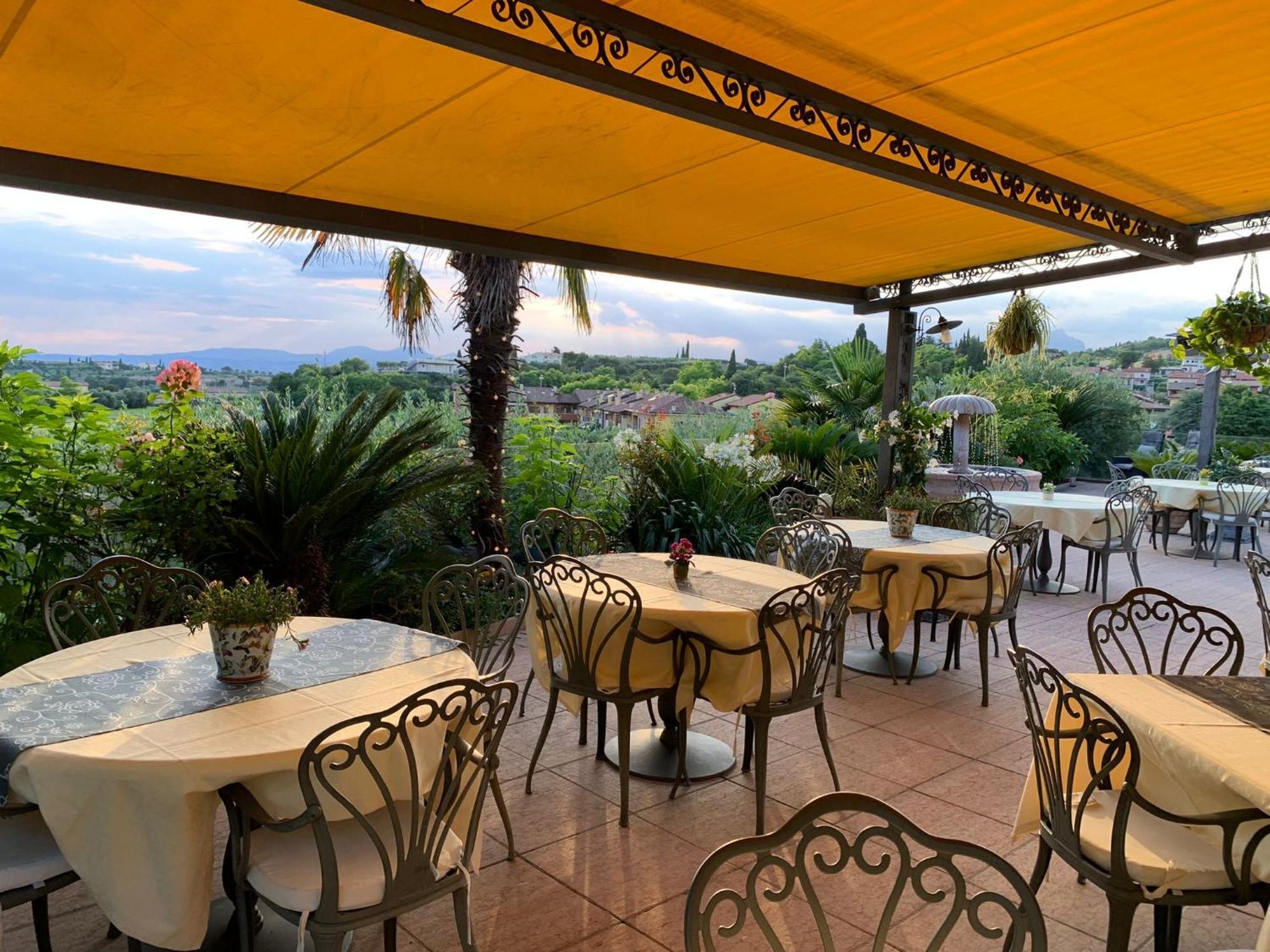 Hotel La Dolce Vita คาวาญอง เวโรเนเซ ภายนอก รูปภาพ